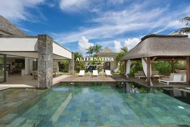 Villa in Grand Baie, Riviere du Rempart, Mauritius 1 - 18776550