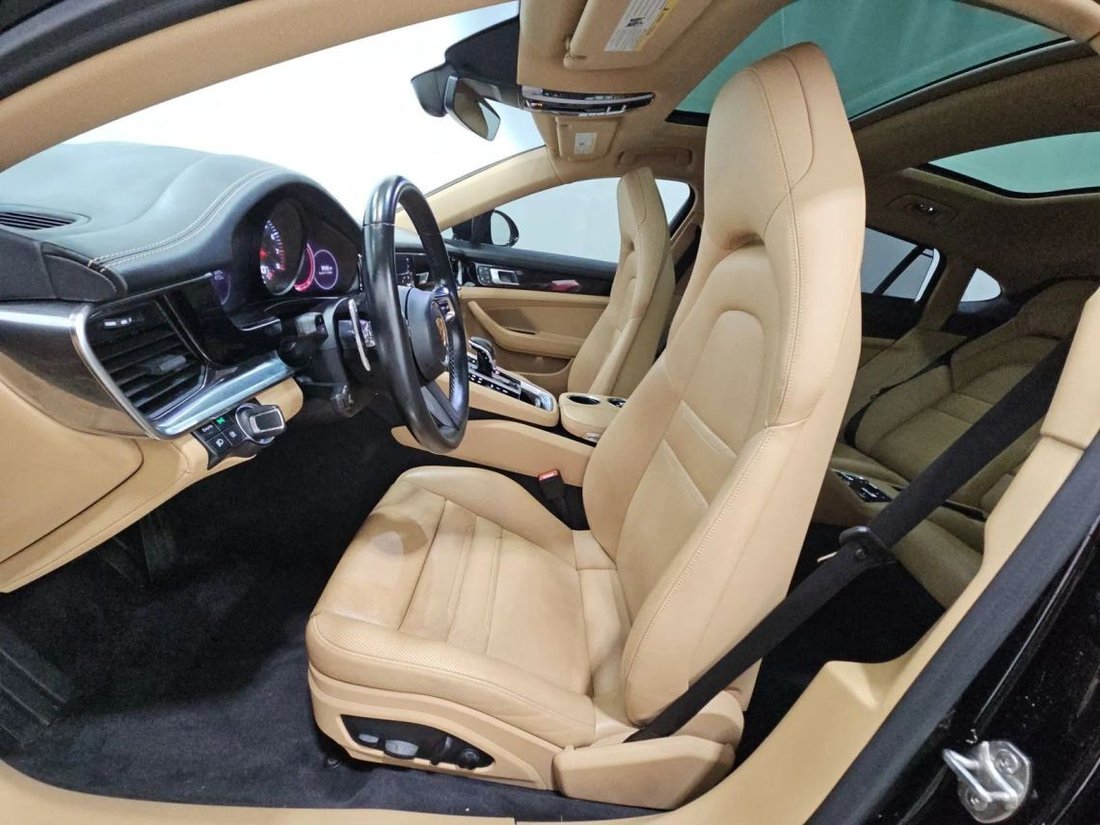 Sedan in Jacksonville, FL, United States 2 - 18781031