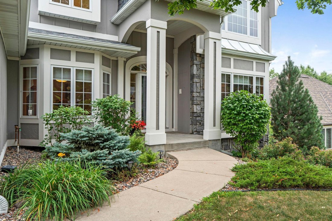House in Burnsville, Minnesota, United States 4 - 18780288
