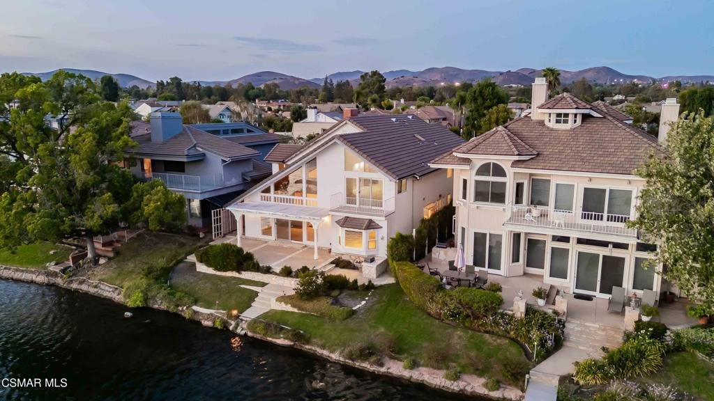 Casa a Thousand Oaks, California, Stati Uniti 1 - 18780251