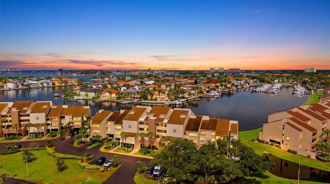 Condominio en San Petersburgo, Florida, Estados Unidos 1 - 18776175