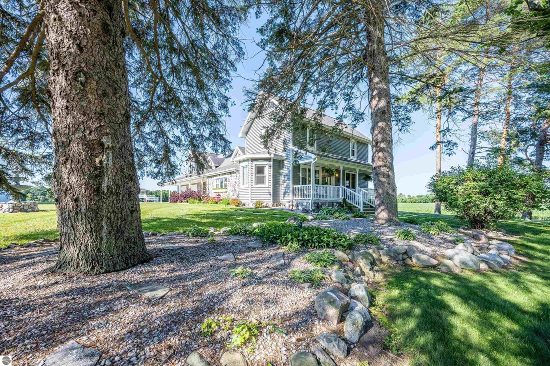 House in Shepherd, Michigan, United States 4 - 18778583