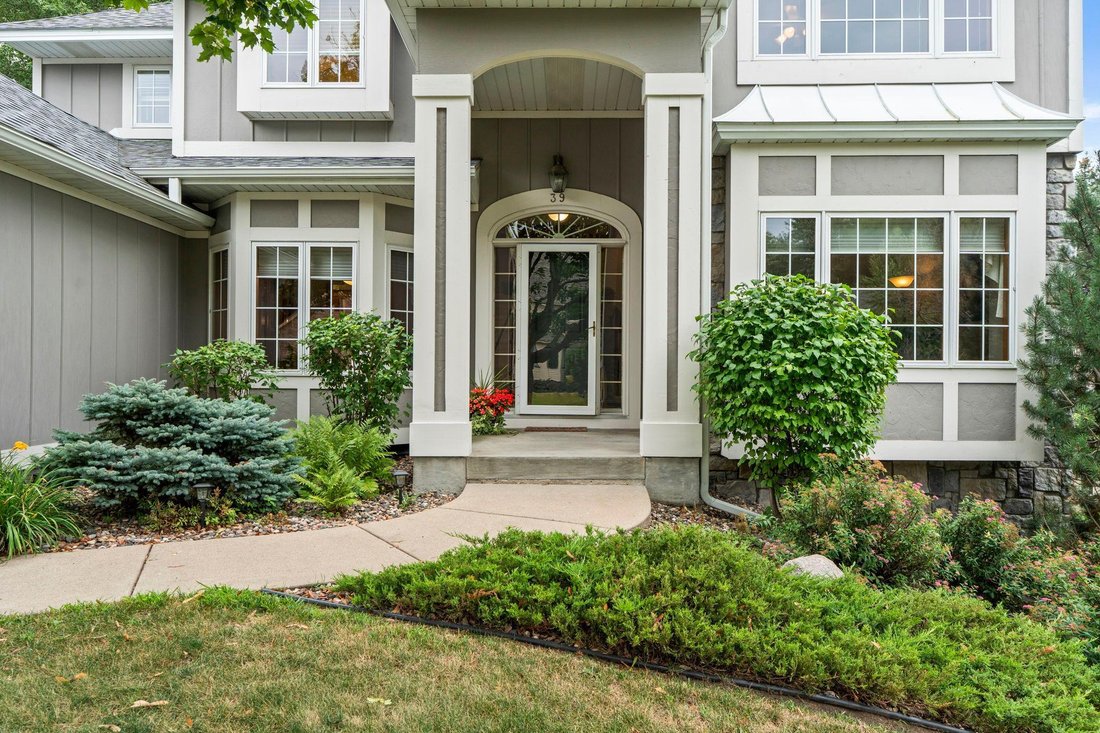 House in Burnsville, Minnesota, United States 3 - 18780288