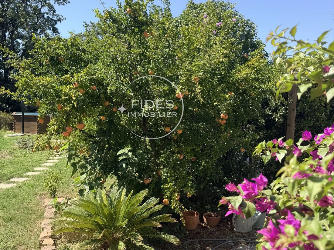 Casa en Saint-Cyr-sur-Mer, Provenza-Alpes-Costa Azul, Francia 4 - 18777603