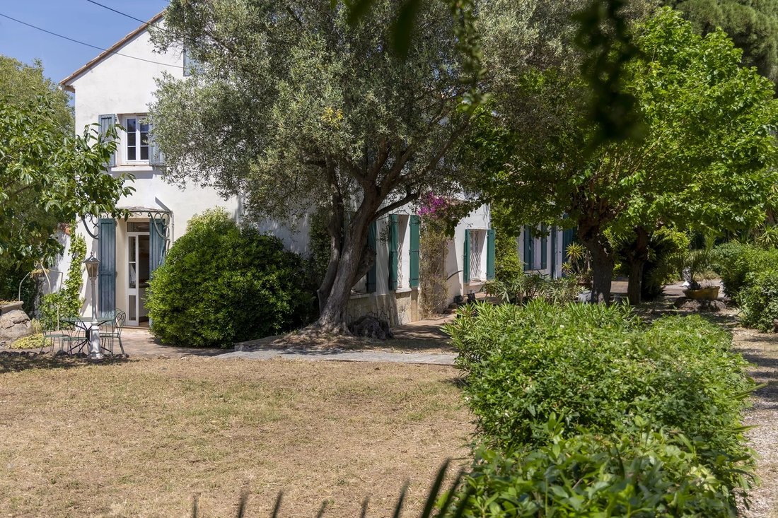 Casa en La Garde, Provenza-Alpes-Costa Azul, Francia 3 - 18780554