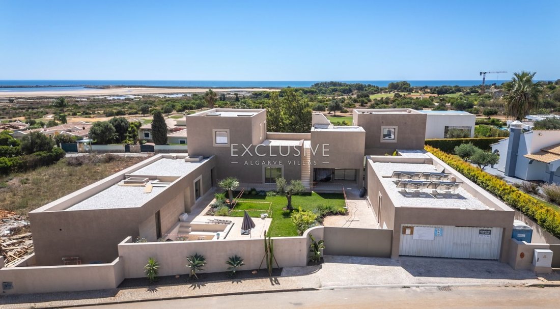 Villa in Odiaxere, Algarve, Portugal 1 - 14191162