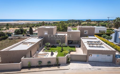 Villa in Odiaxere, Algarve, Portugal 1