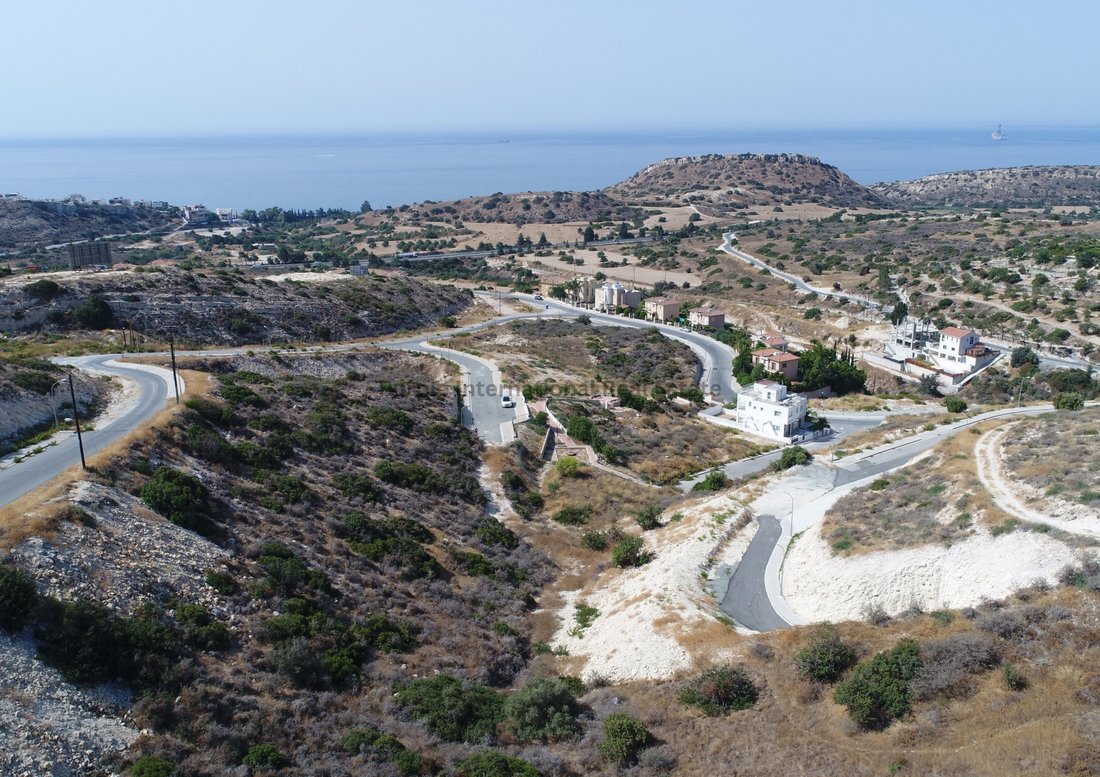 Terreno a Agios Tychon, Distretto di Limassol, Cipro 4 - 18774394