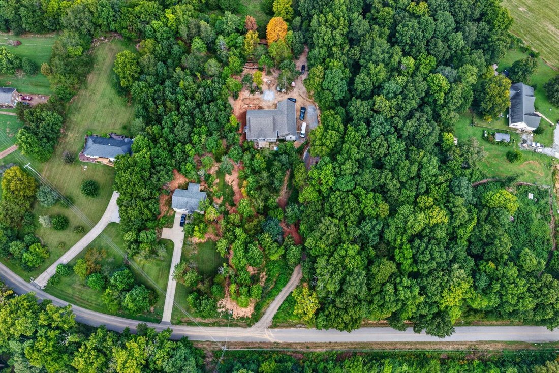 Casa a Cunningham, Tennessee, Stati Uniti 2 - 18779567