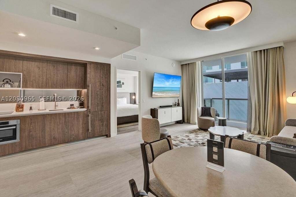 Appartement à Miami, Floride, États-Unis 5 - 18779082