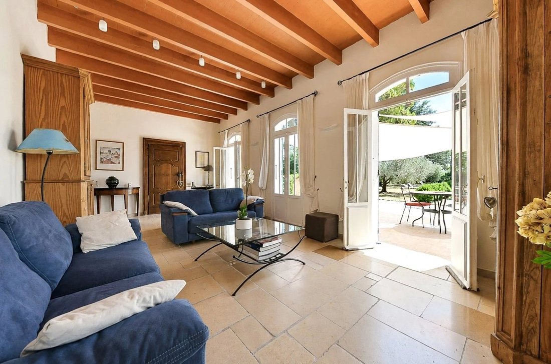 Finca en Uzès, Occitania, Francia 2 - 18777319