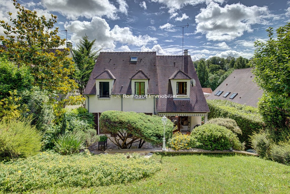 Casa a Bourg-La Feuillaume Nord, La Celle-Saint-Cloud, Francia 1 - 18781324