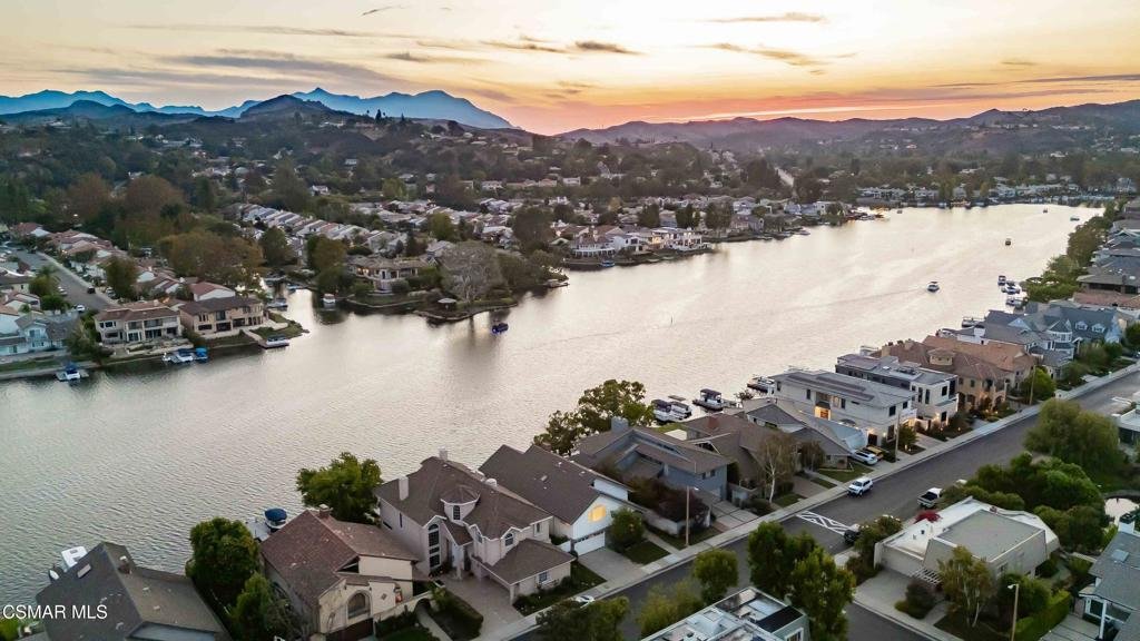 Casa a Thousand Oaks, California, Stati Uniti 5 - 18780251