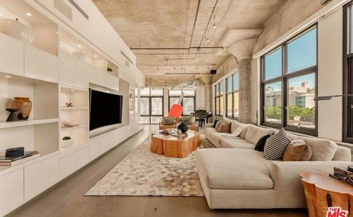 Condo in Los Angeles, California, United States 1