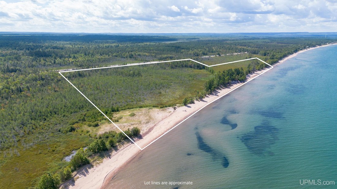 House in Marquette, Michigan, United States 4 - 18778712