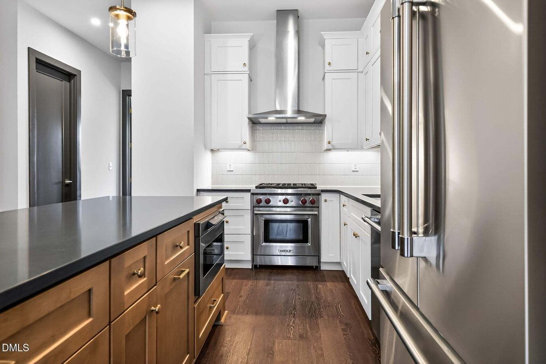 Townhouse in Raleigh, North Carolina, United States 2 - 16876313
