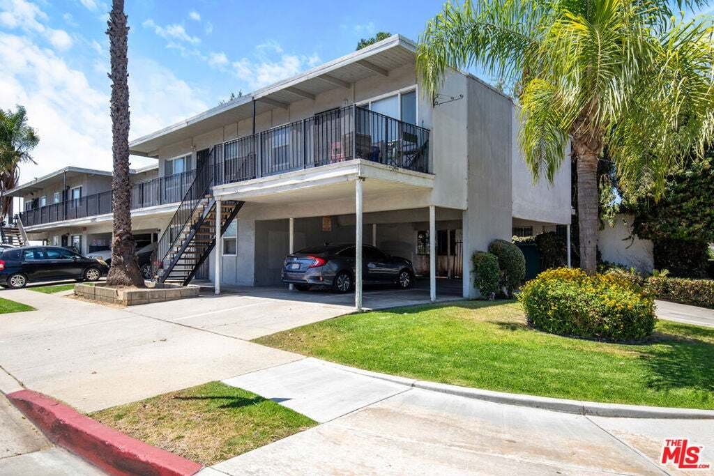 Los Angeles, California, United States 4 - 18779382