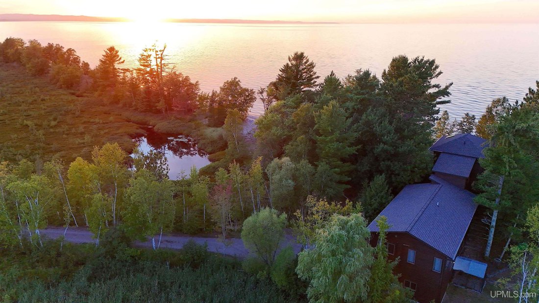 House in Marquette, Michigan, United States 3 - 18778712