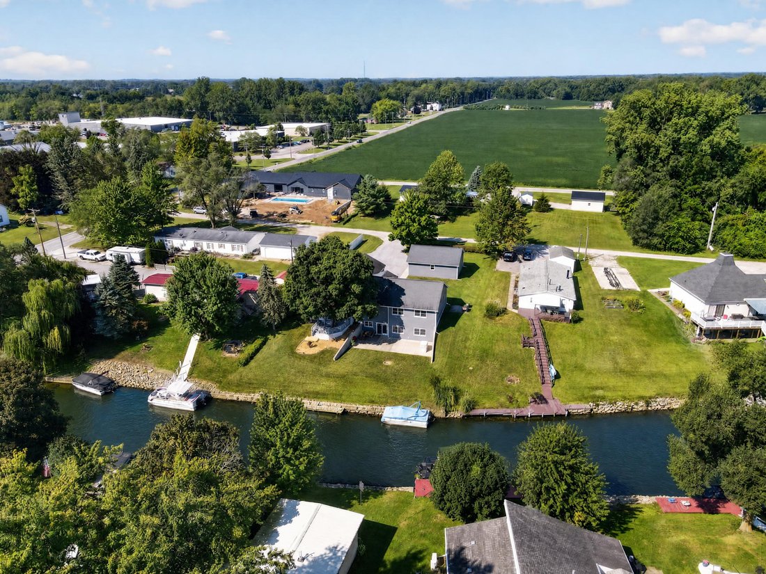 House in North Webster, Indiana, United States 3 - 18776824