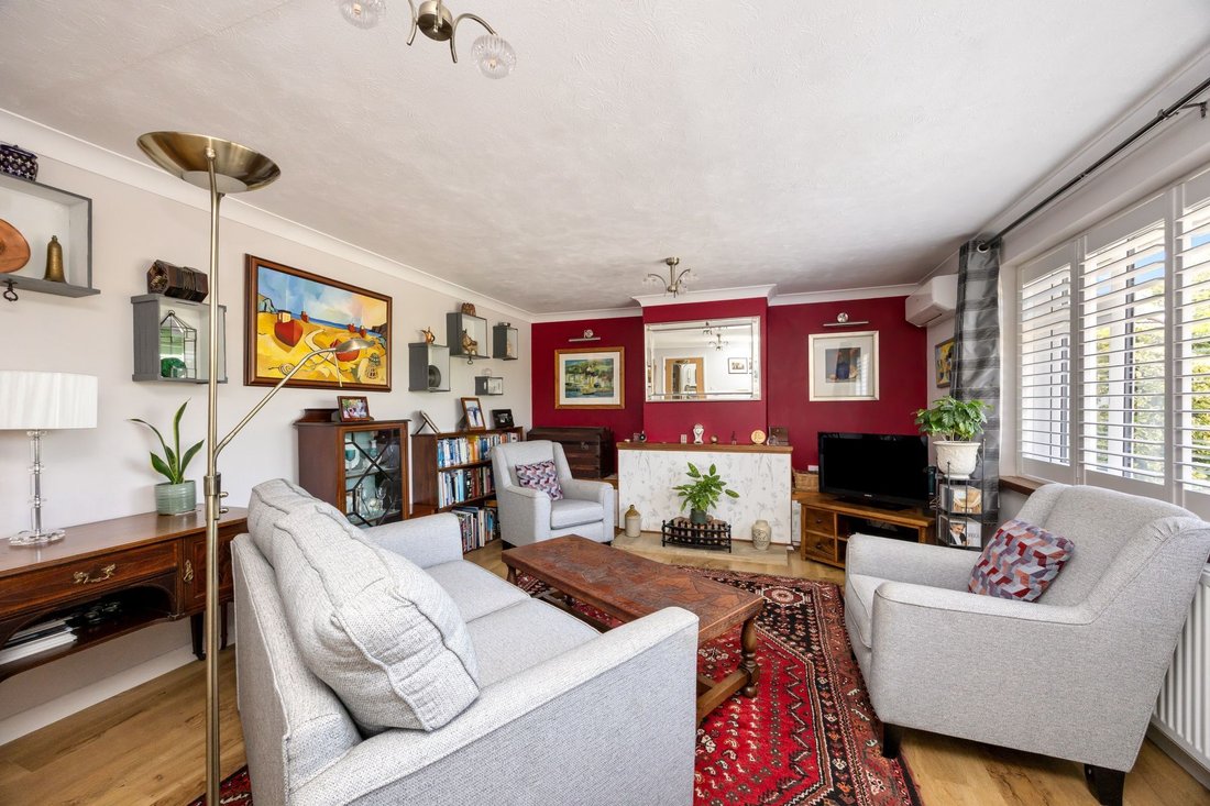 Bungalow in Storrington, England 5 - 18777296