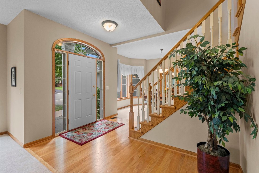 House in Burnsville, Minnesota, United States 5 - 18780288