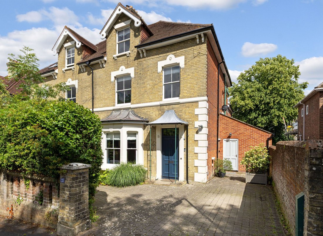 House in The Close, Winchester, England 1 - 18778794