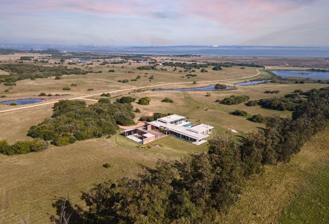 Rancho en Chacras de Medellin Sur Lac, Departamento de Maldonado, Uruguay 2 - 18775845