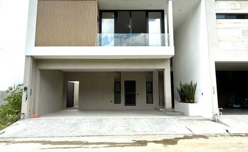 House in Santiago, Nuevo Leon, Mexico 1