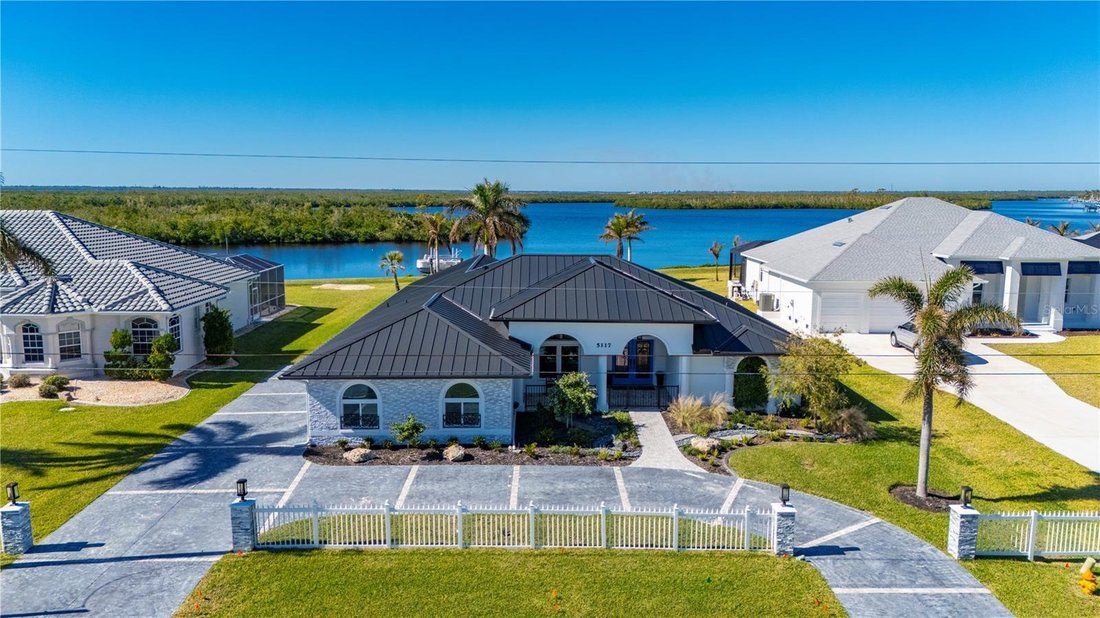 Maison à Port Charlotte, Floride, États-Unis 1 - 18776172
