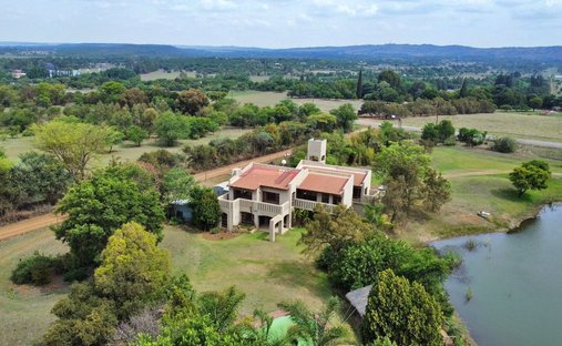 Land in Metropolitanstadt Tshwane, Gauteng, Südafrika 1