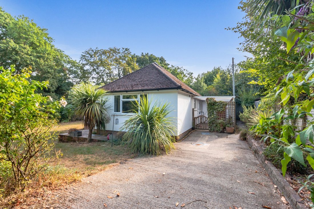 Bungalow in Maresfield, England 1 - 18780285