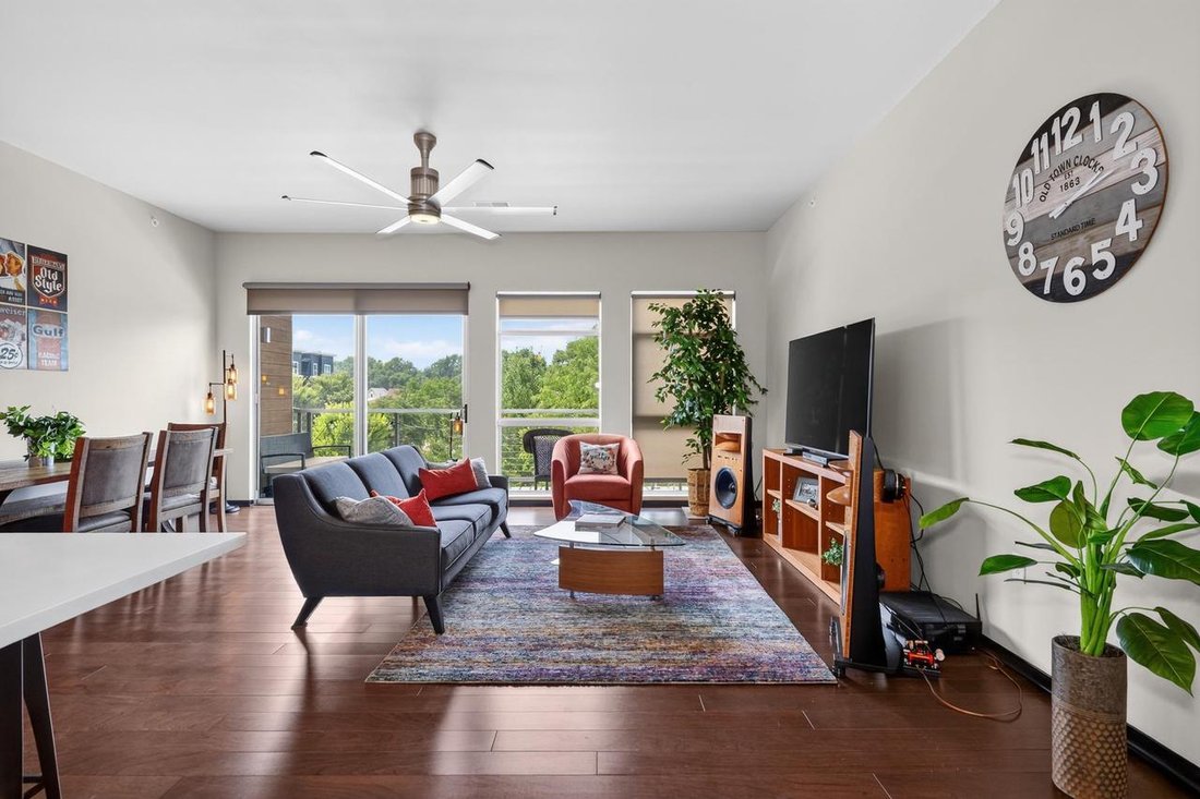 Condo in Madison, Wisconsin, United States 1 - 18776016