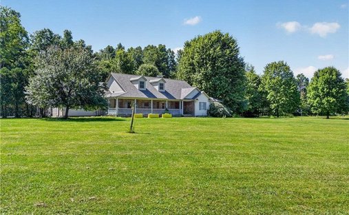 House in Roaming Shores, Ohio, United States 1