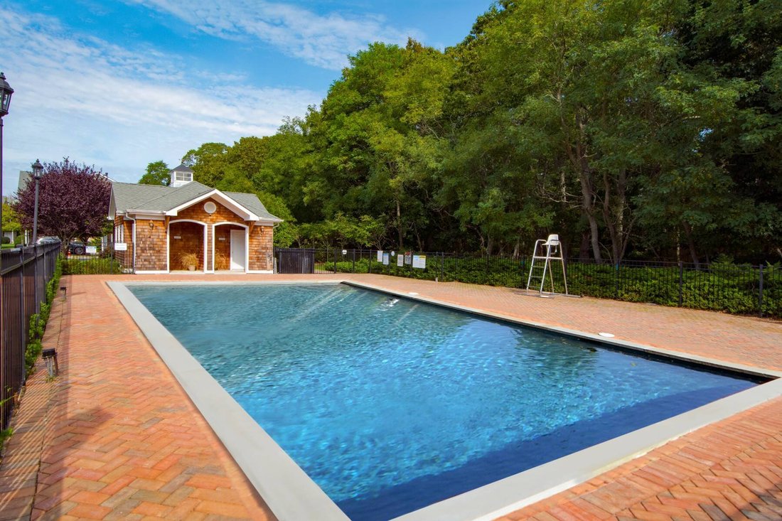 Condo in Southampton, New York, United States 3 - 18781401