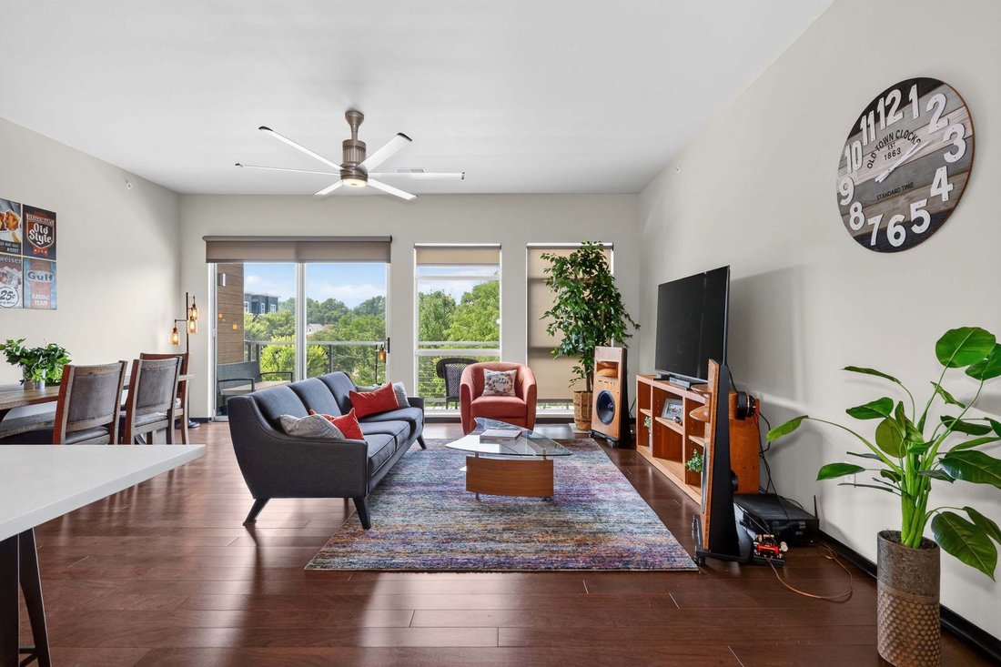 Condo in Madison, Wisconsin, United States 1 - 18776338