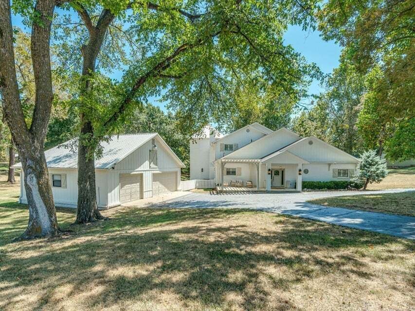 House in Monkey Island, Oklahoma, United States 3 - 18778515