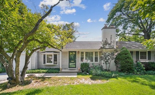 House in Winnetka, Illinois, United States 1