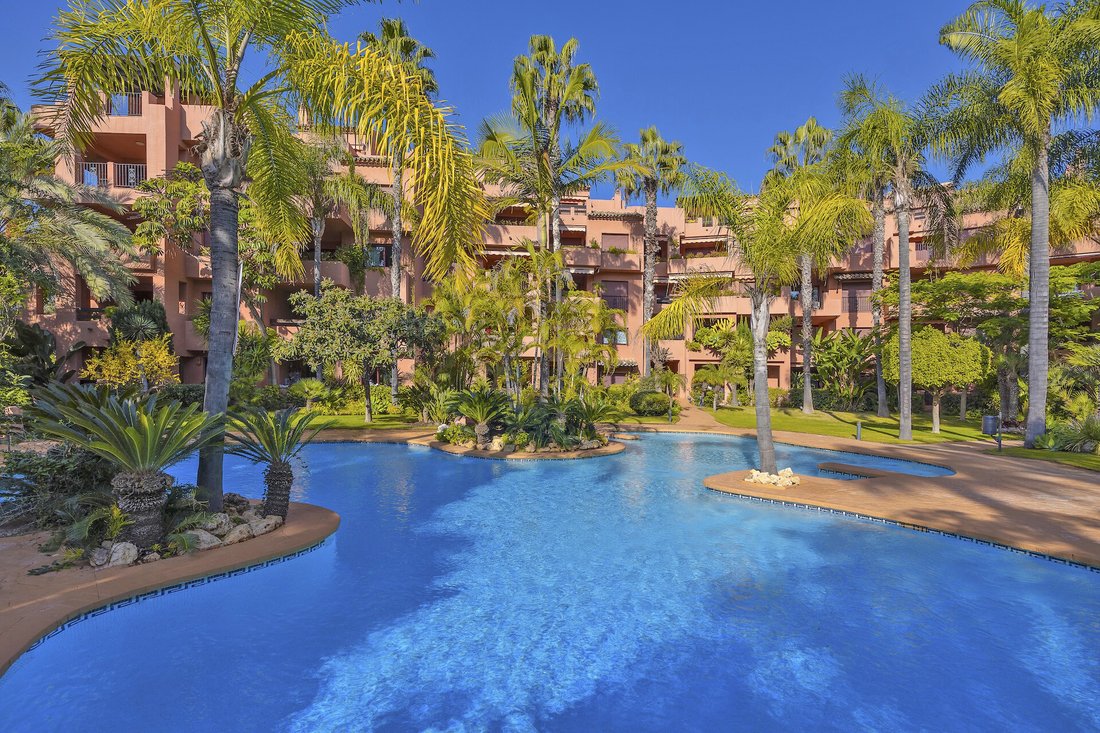 Apartment in Marbella, Andalusia, Spain 1 - 18782203