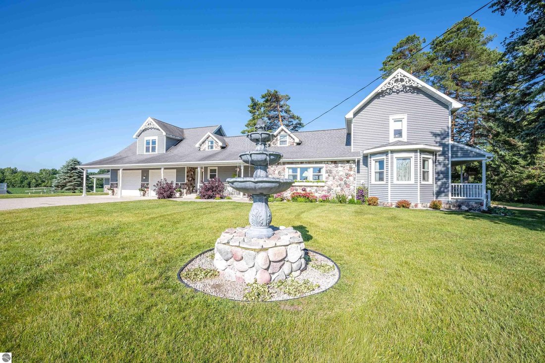 House in Shepherd, Michigan, United States 2 - 18778583