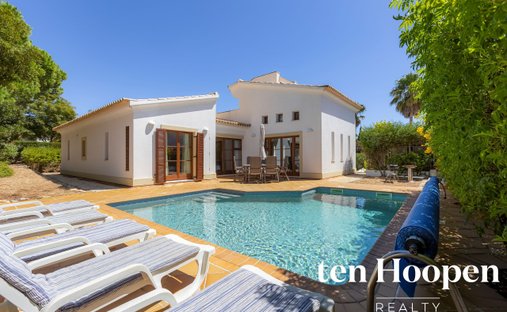 Villa à Vila do Bispo e Raposeira, Algarve, Portugal 1