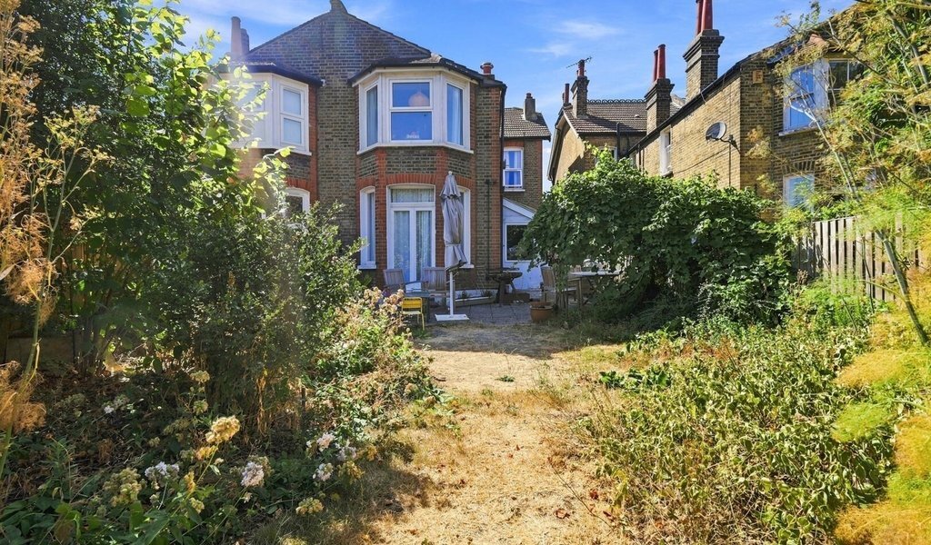 Haus in Little Ilford, Newham, England 3 - 18778962