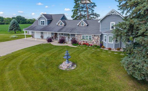 House in Shepherd, Michigan, United States 1