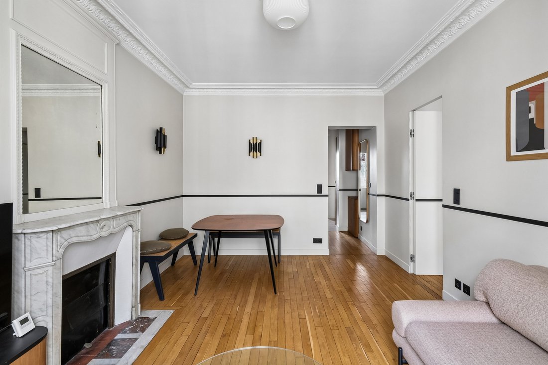Apartment in Batignolles-Cardinet, Paris 17e Arrondissement, Paris 4 - 18582474