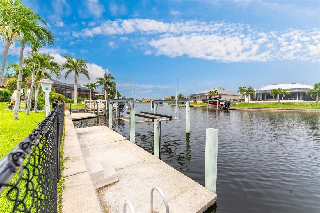 Casa en Punta Gorda, Florida, Estados Unidos 3 - 18776148