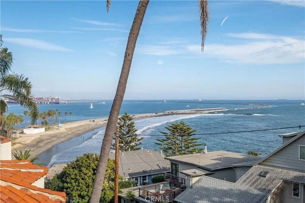 Los Angeles, California, United States 3 - 17347317