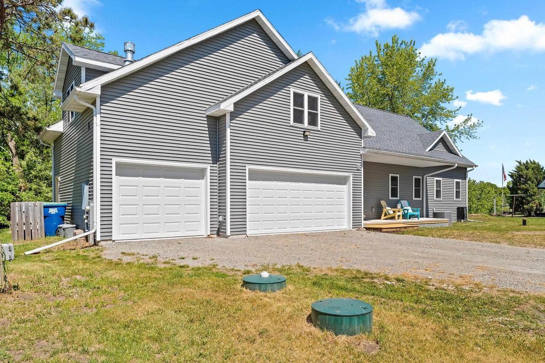 House in Legend Lake, Wisconsin, United States 3 - 18534501