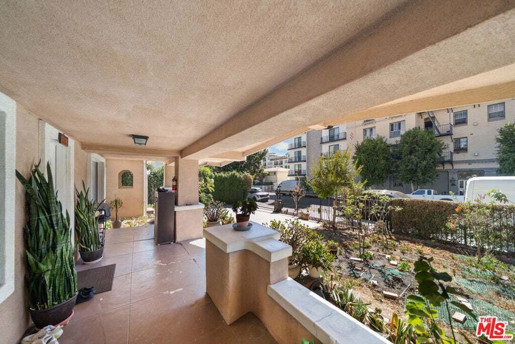 Los Angeles, California, United States 4 - 18779387