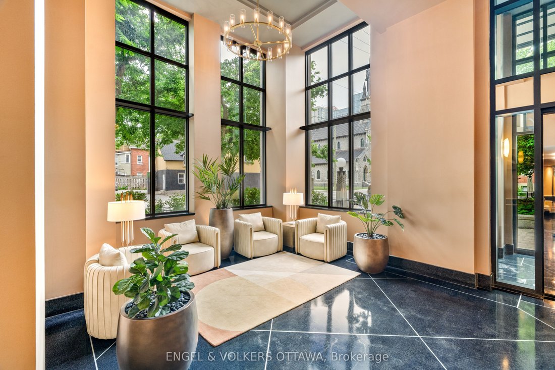 Condo in Ottawa, Ontario, Canada 3 - 18782437