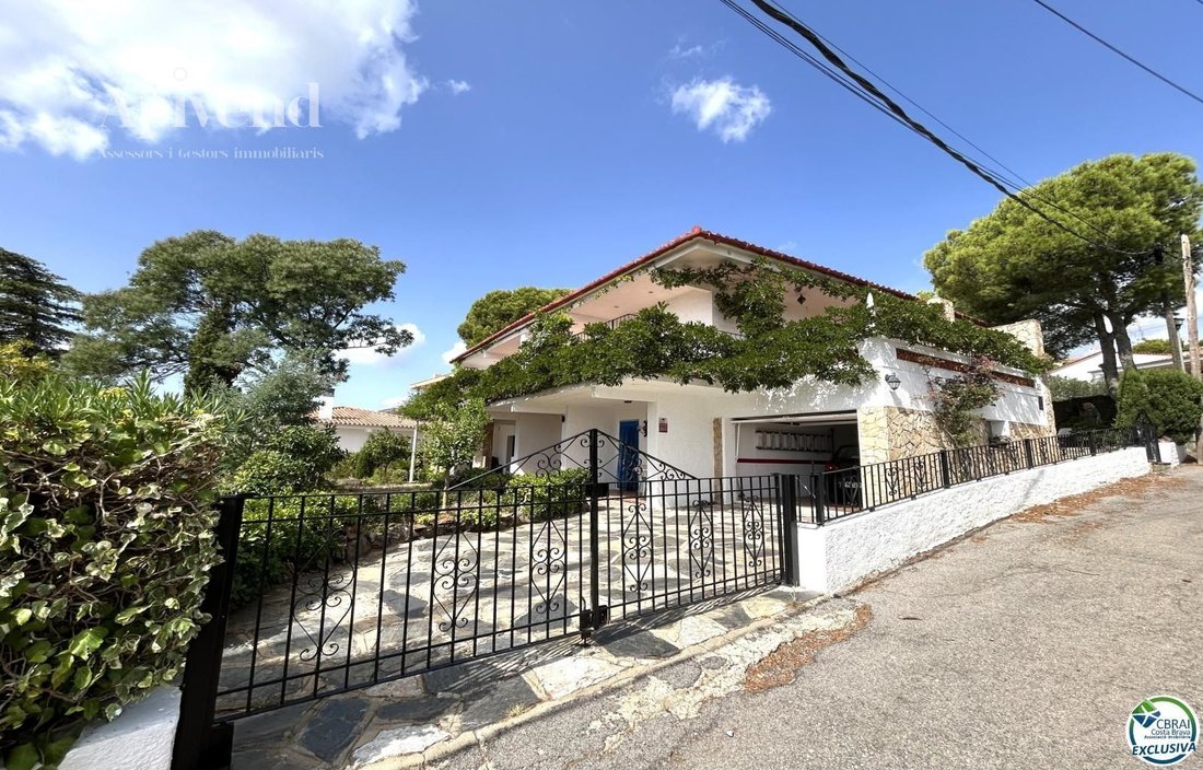 Haus in Llanca, Katalonien, Spanien 1 - 18782377