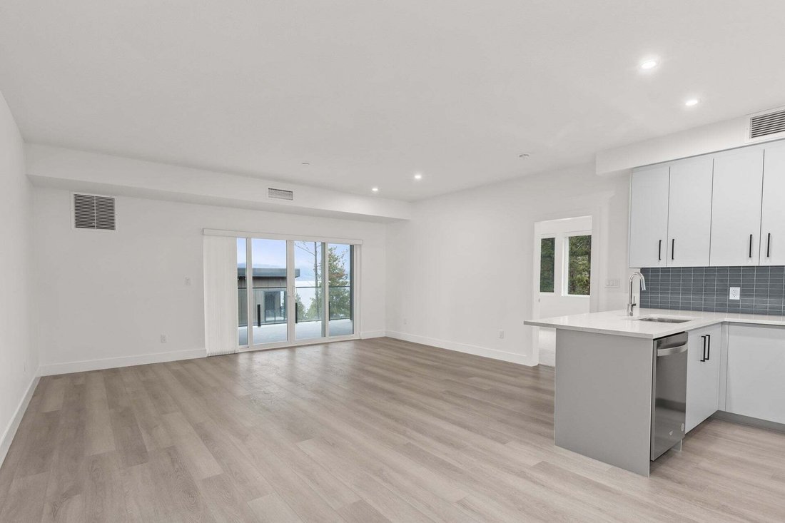 Appartement à Kelowna, Colombie-Britannique, Canada 3 - 18782455